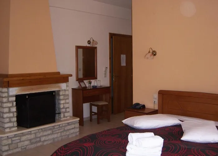 酒店 Ilianna 波尔塔里亚